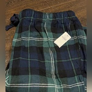 Old Navy women’s pajama pants, size L